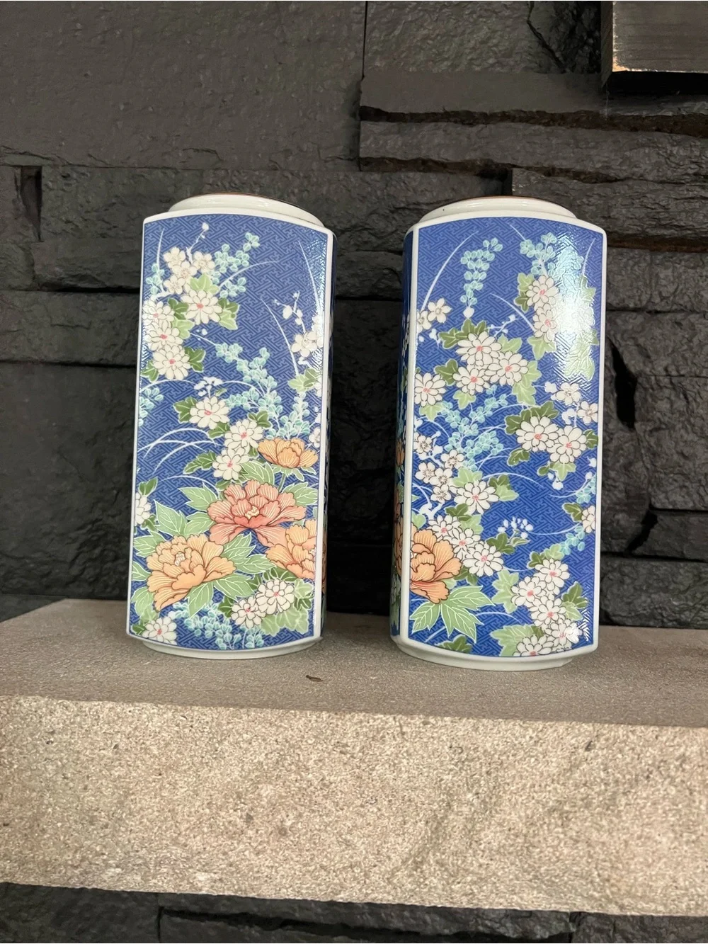 VTG Takahashi Floral Print Vase Blue 1980 Detailed set